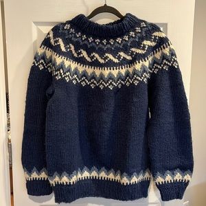 100 % heavy wool sweater